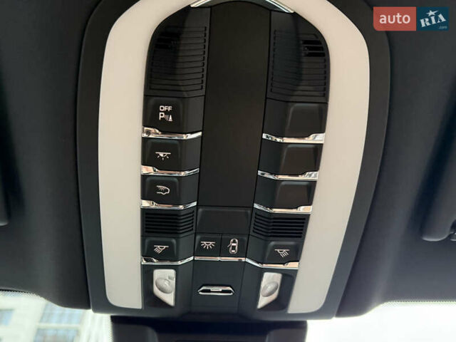 Белый Порше Масан, объемом двигателя 1.98 л и пробегом 37 тыс. км за 69000 $, фото 73 на Automoto.ua