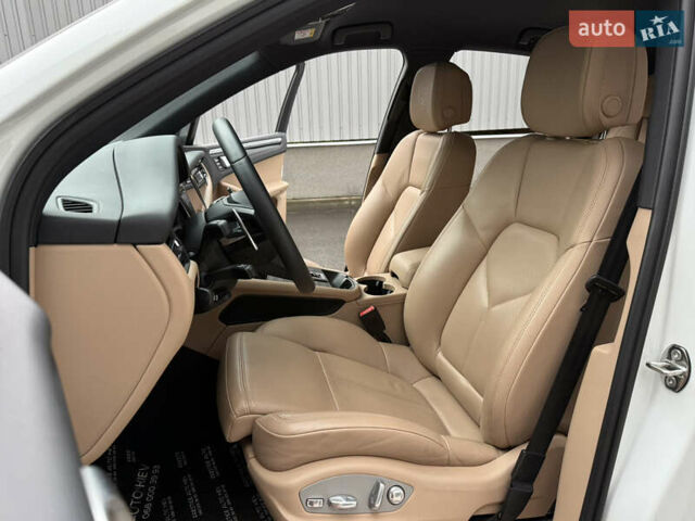 Белый Порше Масан, объемом двигателя 1.98 л и пробегом 37 тыс. км за 69000 $, фото 40 на Automoto.ua