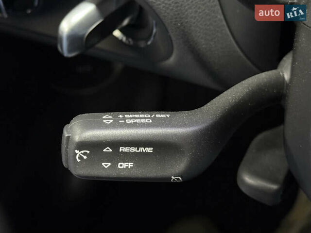 Белый Порше Масан, объемом двигателя 2.89 л и пробегом 3 тыс. км за 72000 $, фото 67 на Automoto.ua