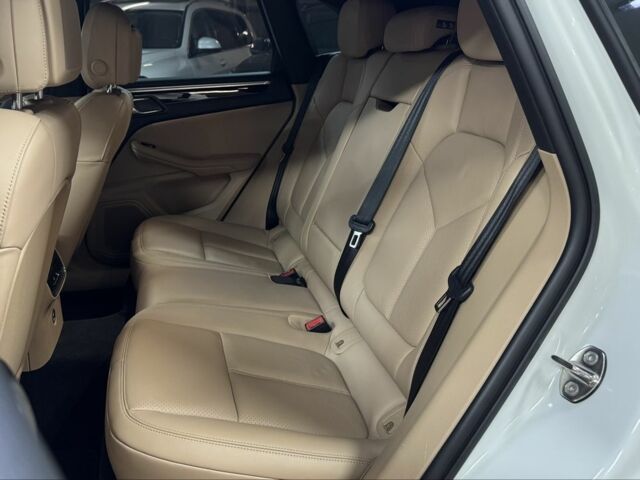 Білий Порше Масан, об'ємом двигуна 2 л та пробігом 37 тис. км за 68000 $, фото 6 на Automoto.ua