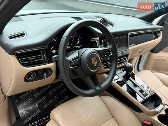 Белый Порше Масан, объемом двигателя 1.98 л и пробегом 37 тыс. км за 69000 $, фото 41 на Automoto.ua