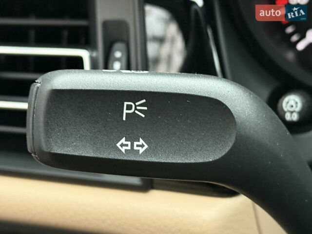 Белый Порше Масан, объемом двигателя 1.98 л и пробегом 37 тыс. км за 69000 $, фото 67 на Automoto.ua