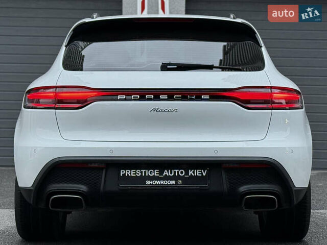Порше Масан 2023 у Києві на Automoto.ua Білий Порше Масан, об'ємом двигуна 1.98 л та пробігом 37 тис. км за 68000 $, фото 16 на Automoto.ua