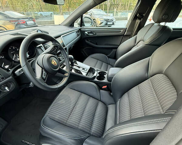 Белый Порше Масан, объемом двигателя 1.98 л и пробегом 9 тыс. км за 81500 $, фото 18 на Automoto.ua