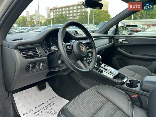 Белый Порше Масан, объемом двигателя 1.98 л и пробегом 9 тыс. км за 76500 $, фото 47 на Automoto.ua