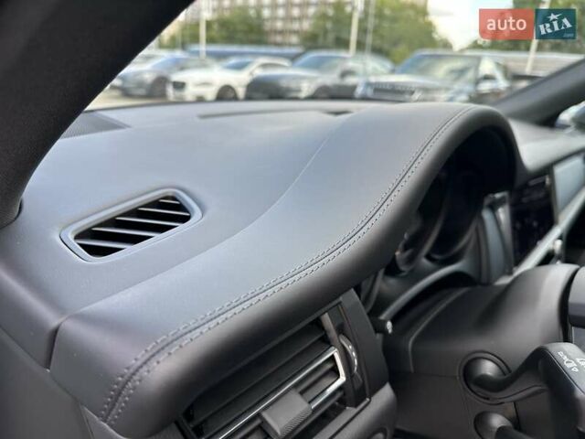 Белый Порше Масан, объемом двигателя 1.98 л и пробегом 9 тыс. км за 76500 $, фото 35 на Automoto.ua