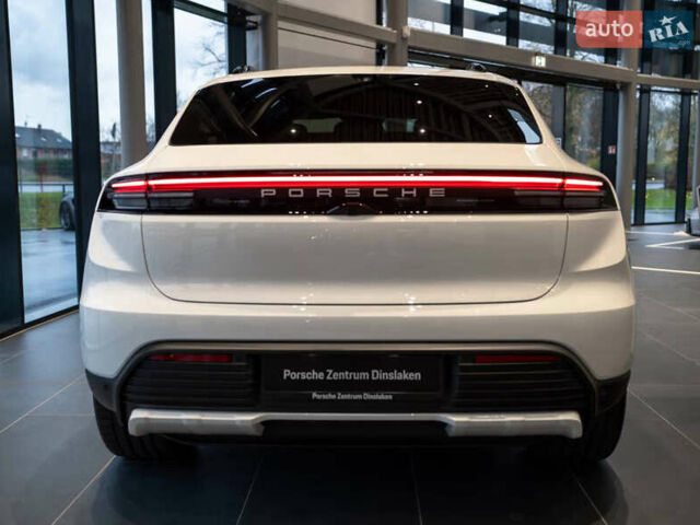 Білий Порше Масан, об'ємом двигуна 0 л та пробігом 17 тис. км за 87800 $, фото 9 на Automoto.ua