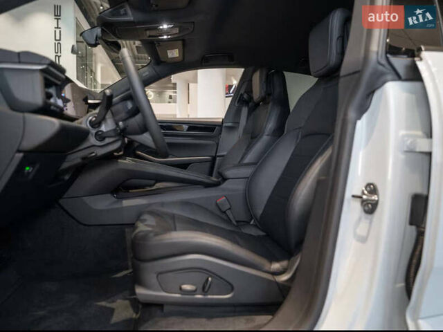 Білий Порше Масан, об'ємом двигуна 0 л та пробігом 17 тис. км за 87800 $, фото 8 на Automoto.ua