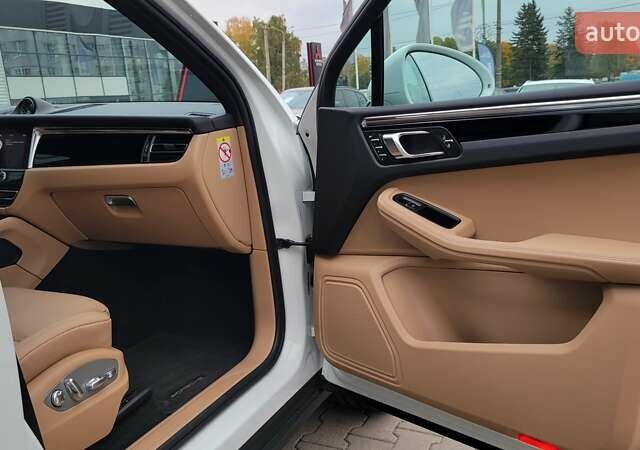 Порше Масан 2025 у Хмельницькому на Automoto.ua Білий Порше Масан, об'ємом двигуна 1.98 л та пробігом 10 тис. км за 76000 $, фото 34 на Automoto.ua