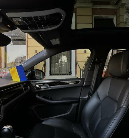 Бежевый Порше Масан, объемом двигателя 3 л и пробегом 93 тыс. км за 33500 $, фото 10 на Automoto.ua