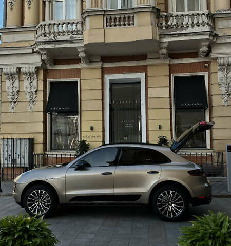 Бежевый Порше Масан, объемом двигателя 3 л и пробегом 93 тыс. км за 33500 $, фото 6 на Automoto.ua