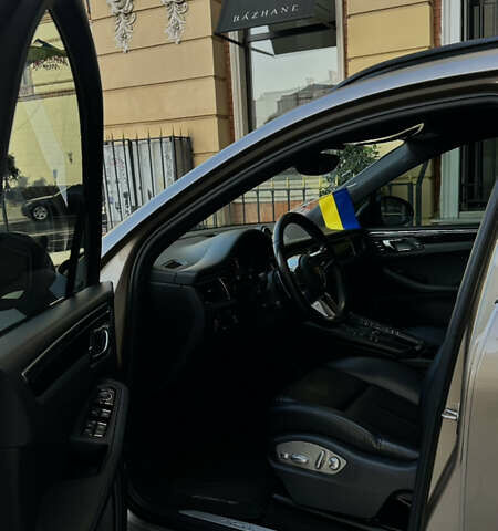 Бежевый Порше Масан, объемом двигателя 3 л и пробегом 93 тыс. км за 33500 $, фото 19 на Automoto.ua