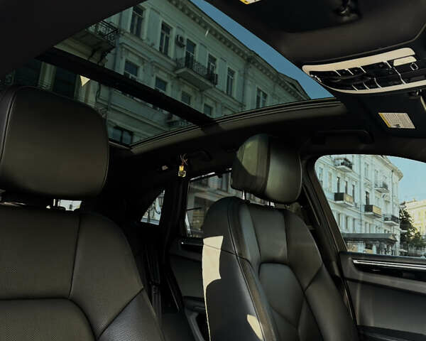 Бежевый Порше Масан, объемом двигателя 3 л и пробегом 93 тыс. км за 33500 $, фото 11 на Automoto.ua