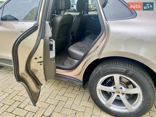 Бежевий Порше Масан, об'ємом двигуна 1.98 л та пробігом 53 тис. км за 39500 $, фото 12 на Automoto.ua