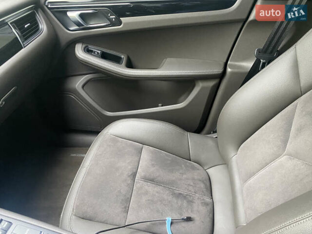 Бежевий Порше Масан, об'ємом двигуна 1.98 л та пробігом 53 тис. км за 39500 $, фото 23 на Automoto.ua