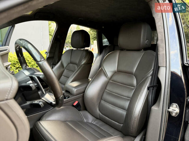 Черный Порше Масан, объемом двигателя 3.6 л и пробегом 145 тыс. км за 26500 $, фото 32 на Automoto.ua