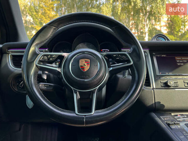 Чорний Порше Масан, об'ємом двигуна 3 л та пробігом 131 тис. км за 28700 $, фото 20 на Automoto.ua