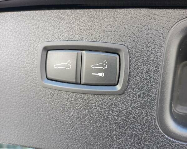 Черный Порше Масан, объемом двигателя 3 л и пробегом 147 тыс. км за 24950 $, фото 16 на Automoto.ua