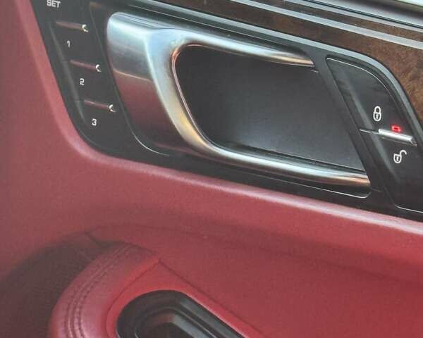 Чорний Порше Масан, об'ємом двигуна 2.97 л та пробігом 178 тис. км за 32000 $, фото 19 на Automoto.ua