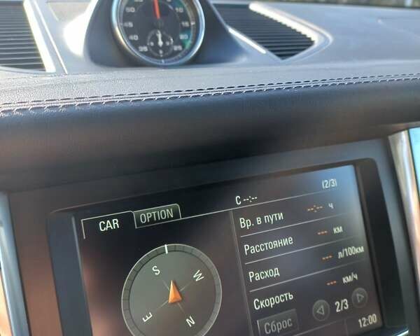 Черный Порше Масан, объемом двигателя 3 л и пробегом 147 тыс. км за 24950 $, фото 6 на Automoto.ua