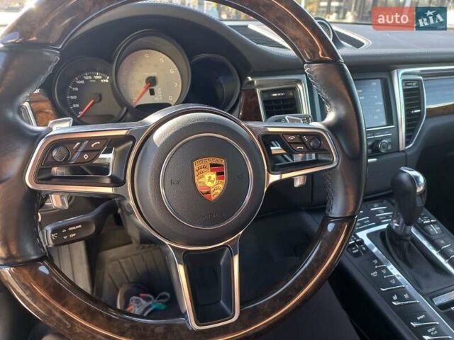 Черный Порше Масан, объемом двигателя 3 л и пробегом 147 тыс. км за 24950 $, фото 1 на Automoto.ua