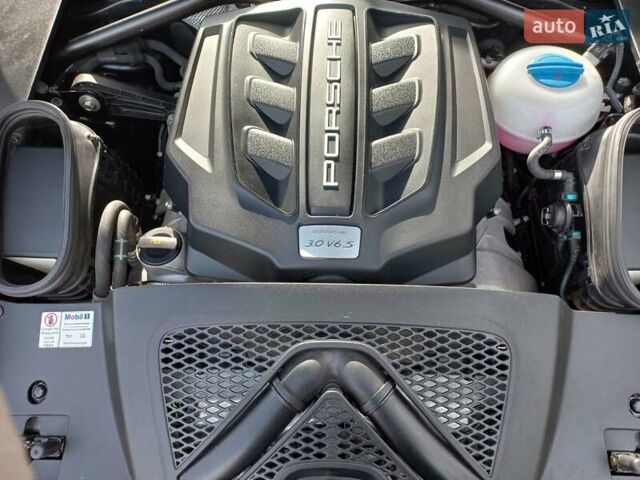 Черный Порше Масан, объемом двигателя 3 л и пробегом 147 тыс. км за 24950 $, фото 2 на Automoto.ua