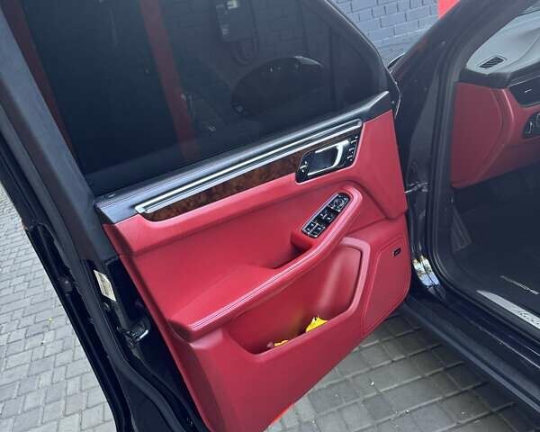 Чорний Порше Масан, об'ємом двигуна 2.97 л та пробігом 178 тис. км за 32000 $, фото 11 на Automoto.ua