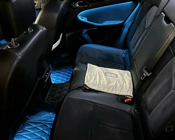 Черный Порше Масан, объемом двигателя 3 л и пробегом 127 тыс. км за 28500 $, фото 11 на Automoto.ua