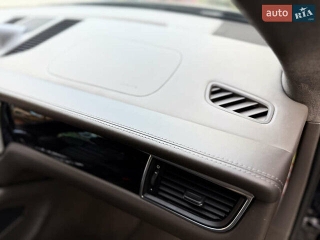 Черный Порше Масан, объемом двигателя 3.6 л и пробегом 145 тыс. км за 26500 $, фото 64 на Automoto.ua