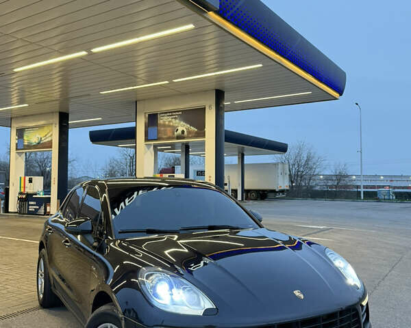 Чорний Порше Масан, об'ємом двигуна 3 л та пробігом 184 тис. км за 31900 $, фото 7 на Automoto.ua