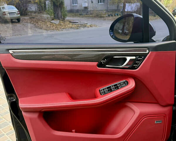 Чорний Порше Масан, об'ємом двигуна 3.6 л та пробігом 89 тис. км за 32000 $, фото 12 на Automoto.ua