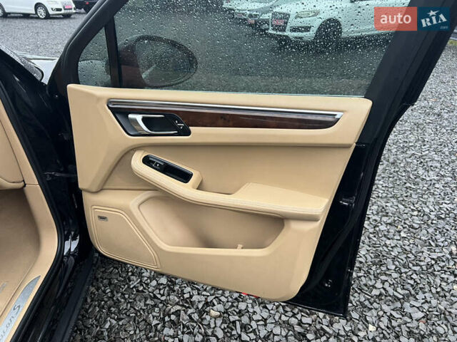 Чорний Порше Масан, об'ємом двигуна 3 л та пробігом 273 тис. км за 18200 $, фото 34 на Automoto.ua