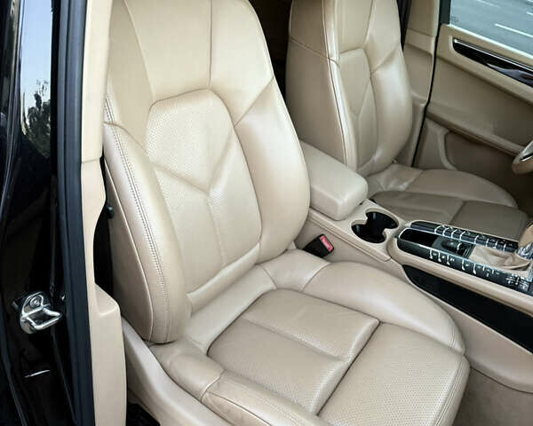 Черный Порше Масан, объемом двигателя 3 л и пробегом 209 тыс. км за 34500 $, фото 14 на Automoto.ua