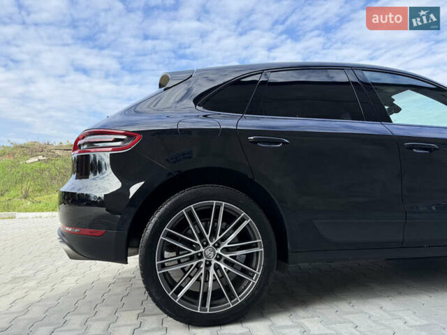 Черный Порше Масан, объемом двигателя 3 л и пробегом 179 тыс. км за 28900 $, фото 7 на Automoto.ua