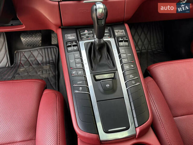 Черный Порше Масан, объемом двигателя 3 л и пробегом 179 тыс. км за 28900 $, фото 30 на Automoto.ua