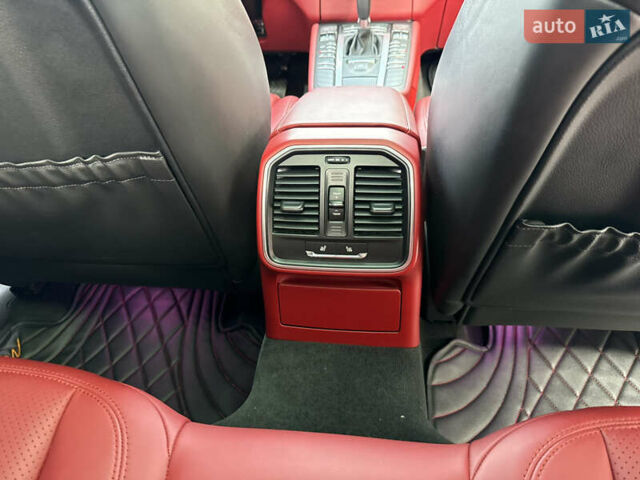 Черный Порше Масан, объемом двигателя 3 л и пробегом 179 тыс. км за 28900 $, фото 39 на Automoto.ua