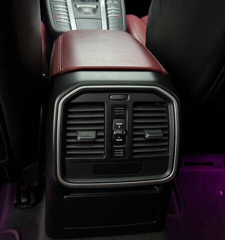 Черный Порше Масан, объемом двигателя 3.6 л и пробегом 109 тыс. км за 32500 $, фото 11 на Automoto.ua