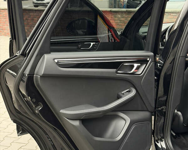 Черный Порше Масан, объемом двигателя 3 л и пробегом 103 тыс. км за 32000 $, фото 11 на Automoto.ua