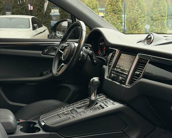 Черный Порше Масан, объемом двигателя 3 л и пробегом 103 тыс. км за 32000 $, фото 28 на Automoto.ua