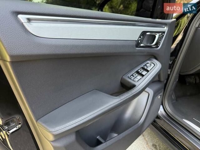 Черный Порше Масан, объемом двигателя 3.6 л и пробегом 125 тыс. км за 27000 $, фото 13 на Automoto.ua