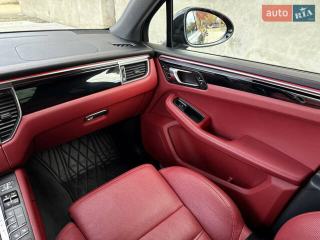 Черный Порше Масан, объемом двигателя 3 л и пробегом 179 тыс. км за 28900 $, фото 29 на Automoto.ua