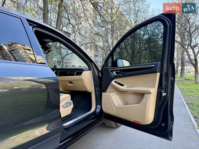 Черный Порше Масан, объемом двигателя 1.98 л и пробегом 137 тыс. км за 26900 $, фото 54 на Automoto.ua