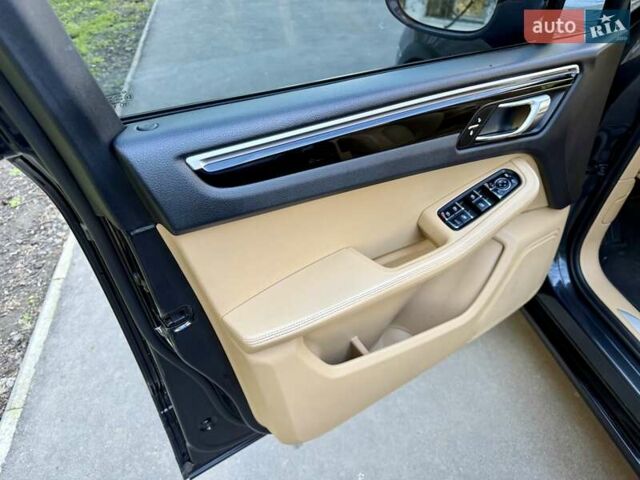 Черный Порше Масан, объемом двигателя 1.98 л и пробегом 137 тыс. км за 26900 $, фото 64 на Automoto.ua