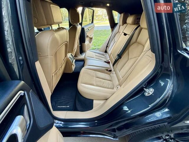 Черный Порше Масан, объемом двигателя 1.98 л и пробегом 137 тыс. км за 26900 $, фото 74 на Automoto.ua