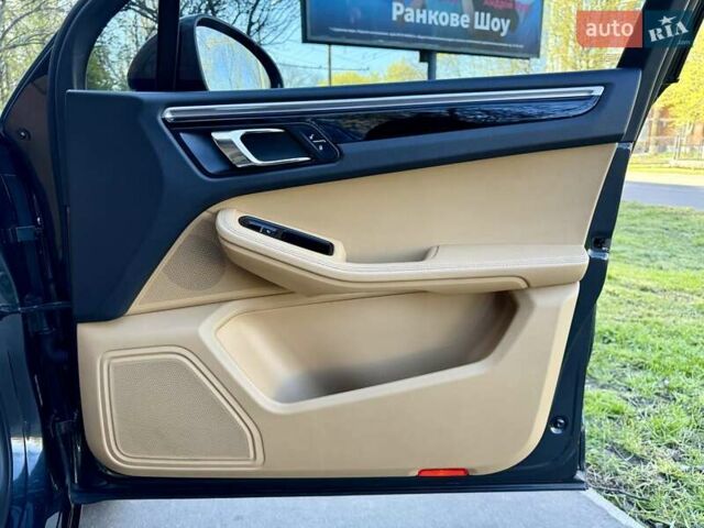 Черный Порше Масан, объемом двигателя 1.98 л и пробегом 137 тыс. км за 26900 $, фото 29 на Automoto.ua