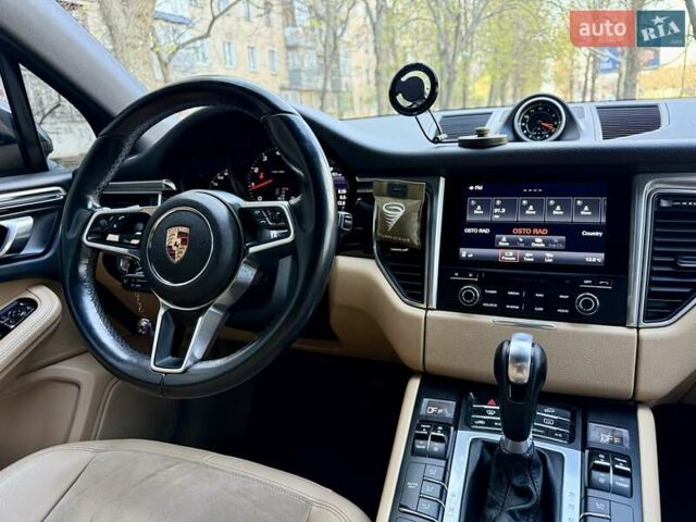 Черный Порше Масан, объемом двигателя 1.98 л и пробегом 137 тыс. км за 26900 $, фото 85 на Automoto.ua