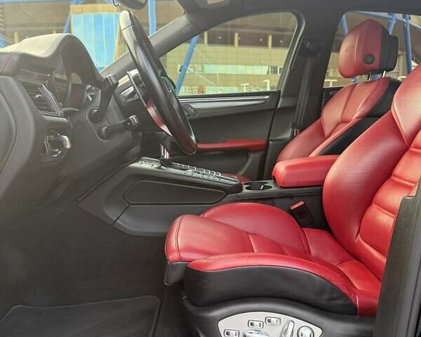 Черный Порше Масан, объемом двигателя 3 л и пробегом 118 тыс. км за 29900 $, фото 13 на Automoto.ua