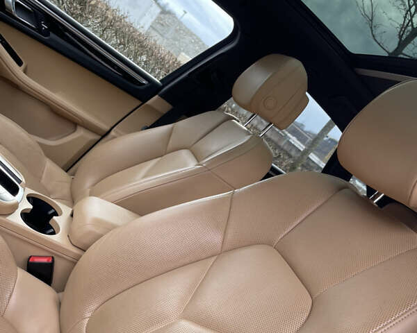 Чорний Порше Масан, об'ємом двигуна 3 л та пробігом 54 тис. км за 42500 $, фото 4 на Automoto.ua