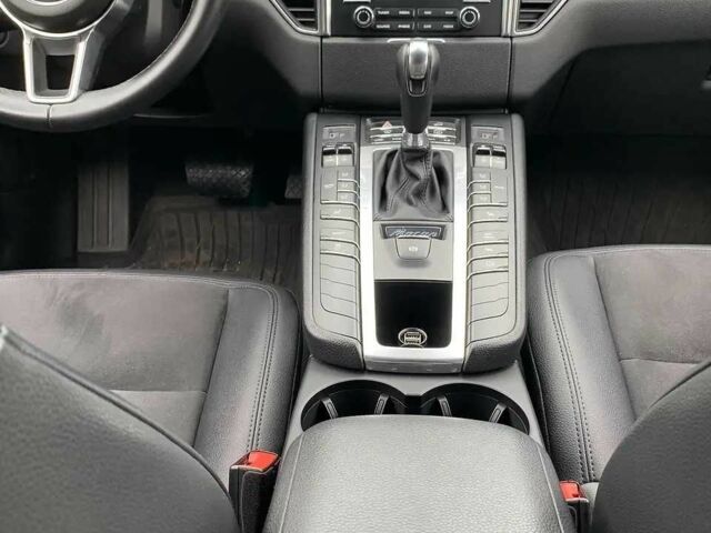 Черный Порше Масан, объемом двигателя 2 л и пробегом 210 тыс. км за 26500 $, фото 1 на Automoto.ua
