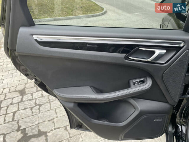 Чорний Порше Масан, об'ємом двигуна 2 л та пробігом 147 тис. км за 26000 $, фото 23 на Automoto.ua